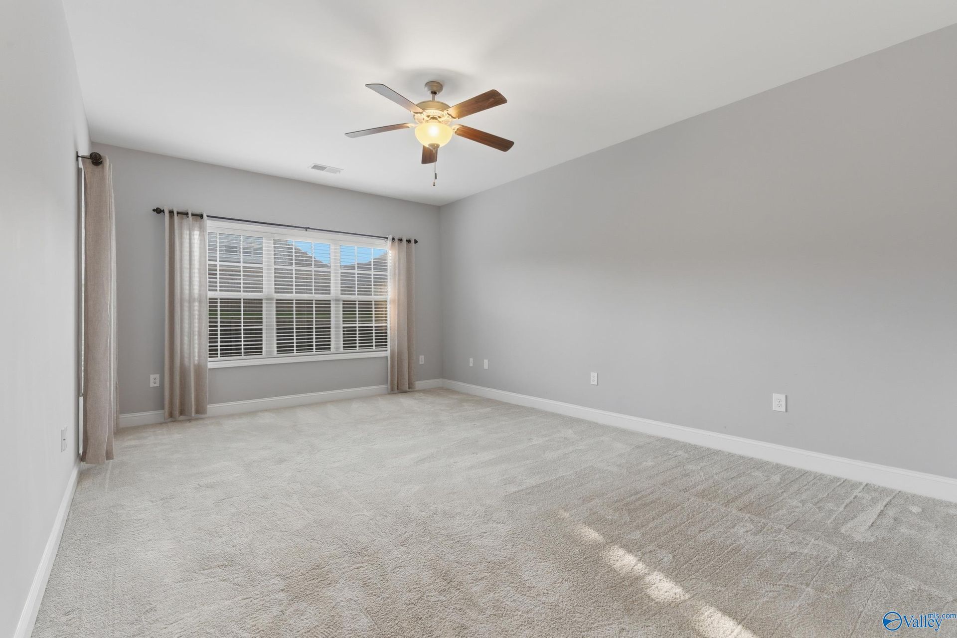 7320 Sanctuary Cove Dr SE photo 16