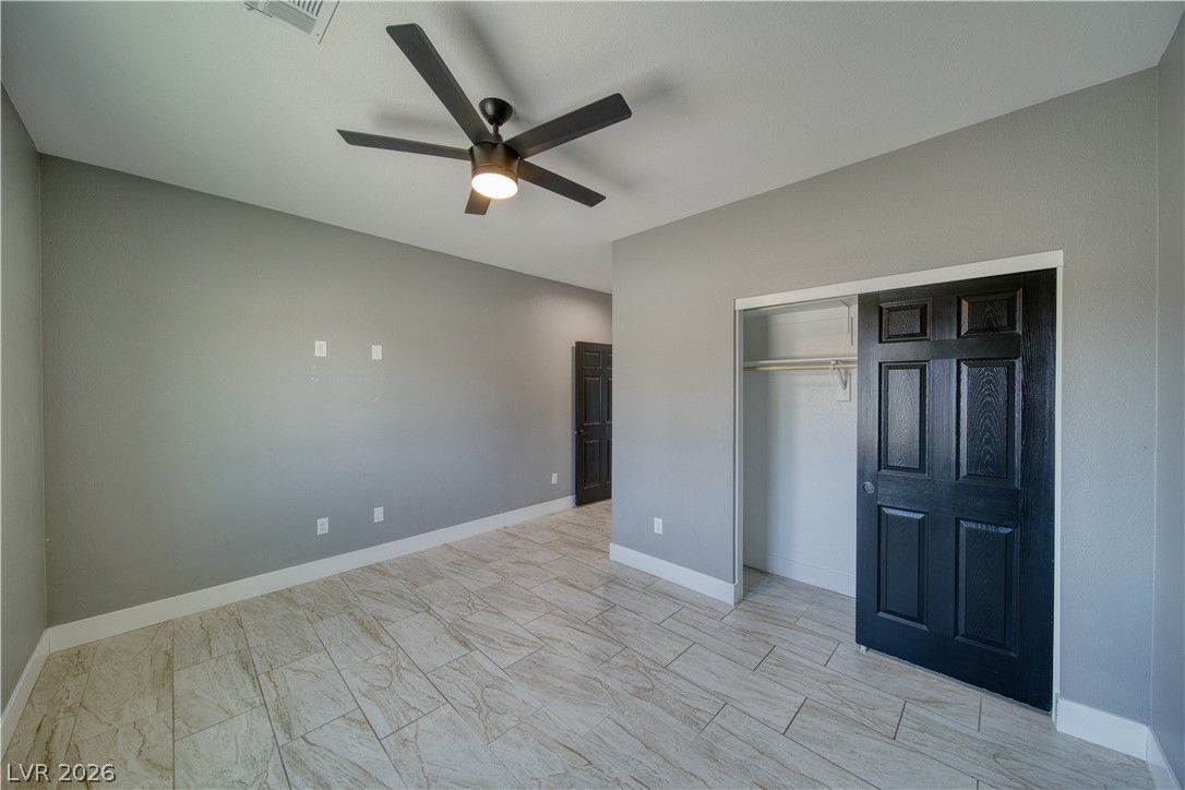 1501 Huracan St photo 13