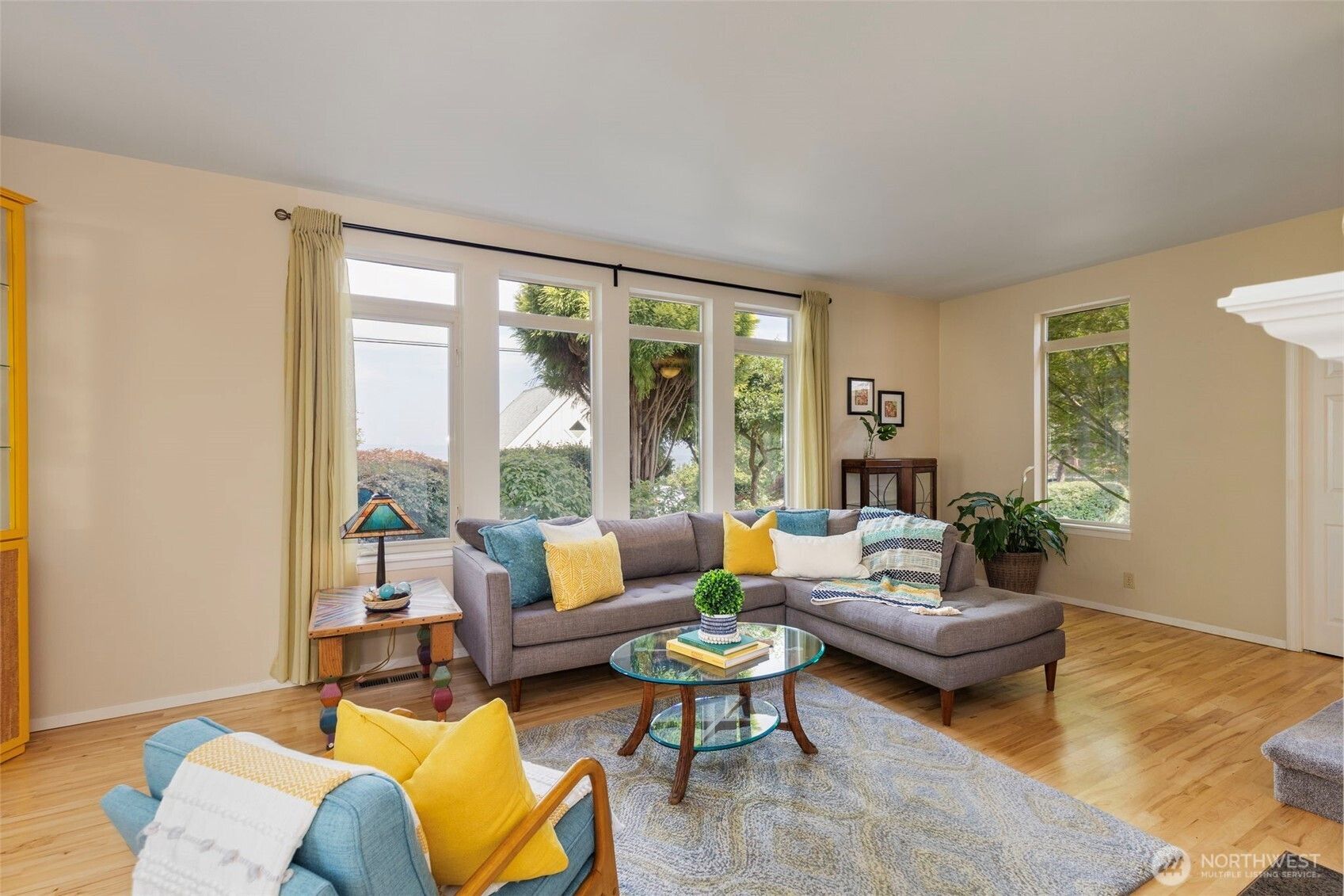 19061 Harris Avenue NE photo 12