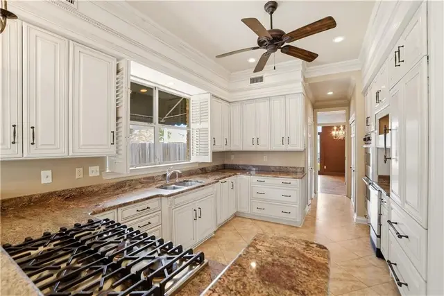43 Chateau Rothchild Dr photo 16