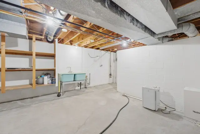 314 Oak St photo 18