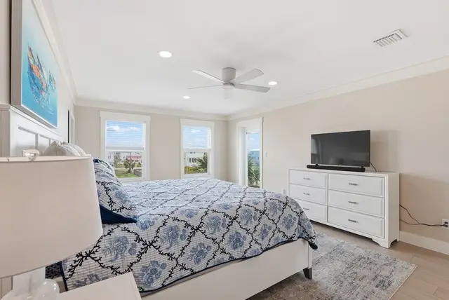 105 Circle Dr photo 16