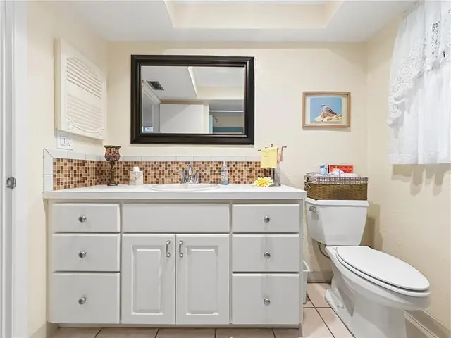 13655 LAS PALMAS DRIVE photo 19