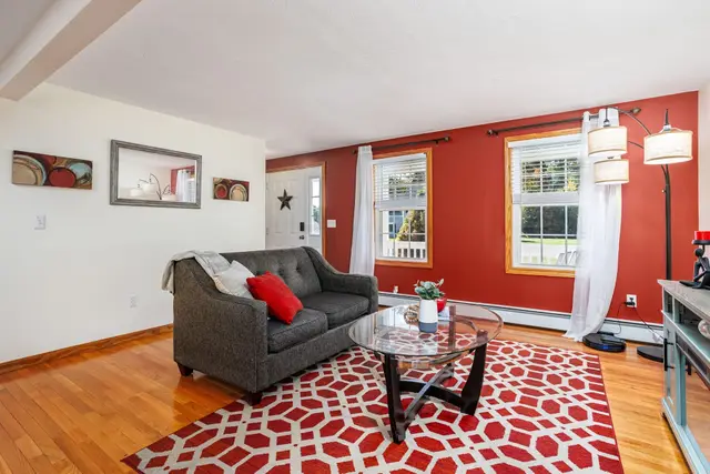 42 Victoria Ln photo 6