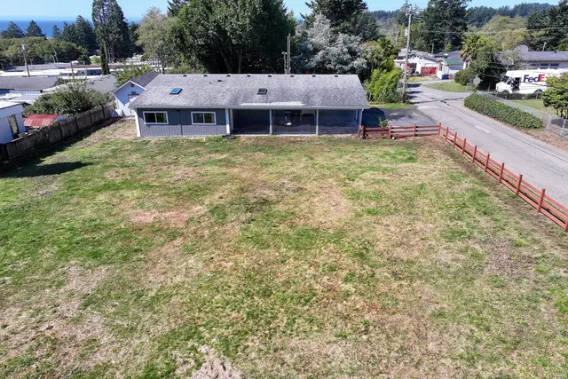 97970 Court St photo 6