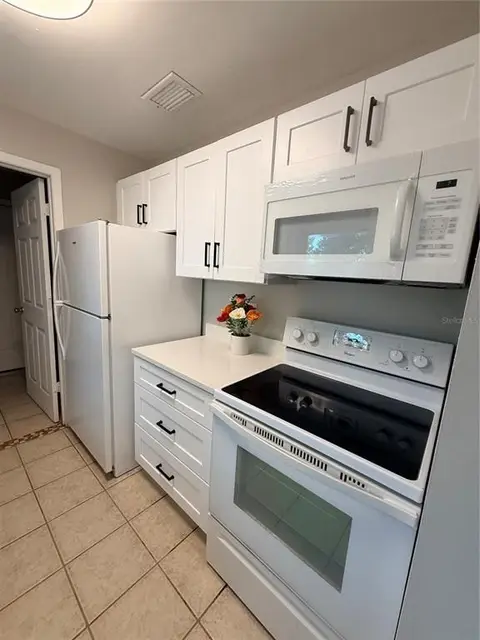2942 GREYNOLDS STREET photo 14