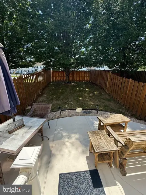 813 Desota Way photo 8