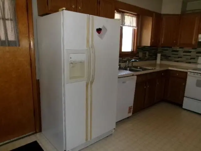 348 Walnut St photo 8