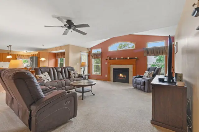 4146 Hoffman Farms Dr photo 20