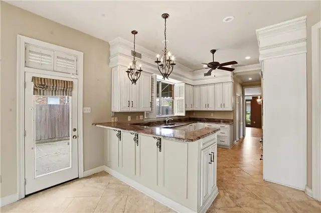 43 Chateau Rothchild Dr photo 14
