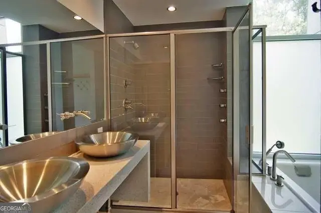 1136 Ponce De Leon Ave NE APT 2 photo 9