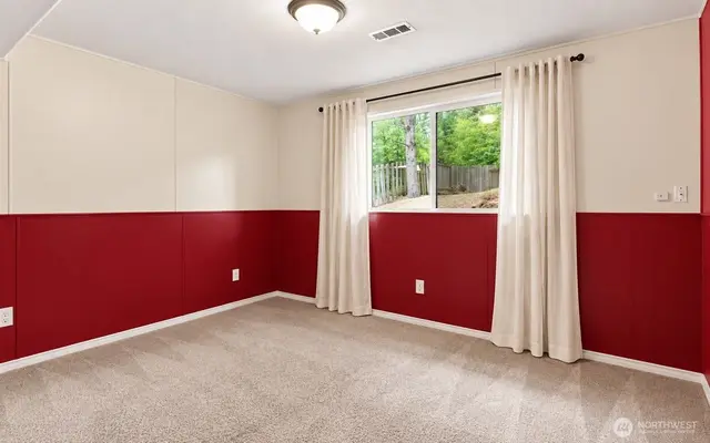 7910 Husky Way SE photo 20