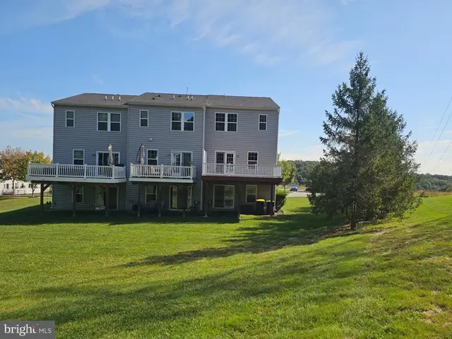 1254 Goldenrod Dr photo 5