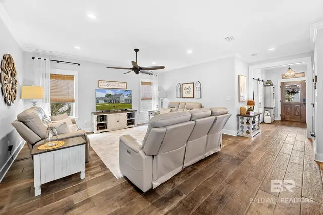 1051 Sunnybell Ln photo 10