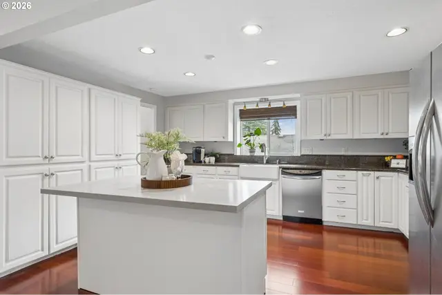 2445 Debok Rd photo 15