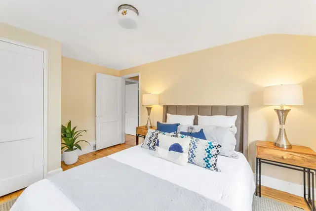 20 Paragon Rd photo 15