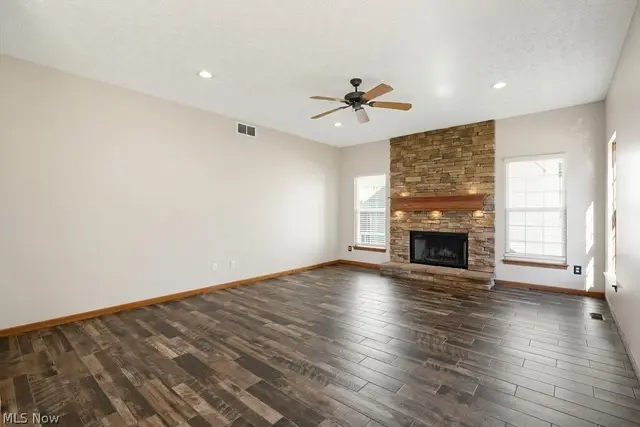 1005 Tradewinds Cv photo 13