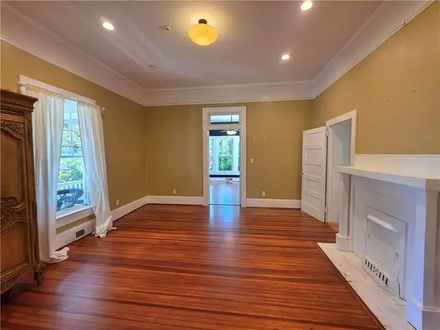 302 River St photo 8