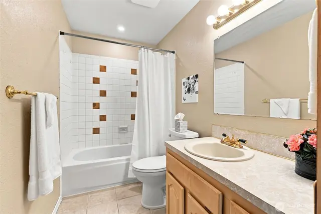 7910 Husky Way SE photo 15
