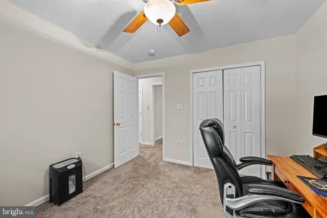 15950 Crowfoot Ct photo 18