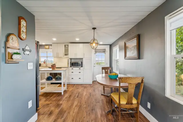 1507 Cove Rd photo 10
