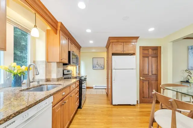 20 Paragon Rd photo 7