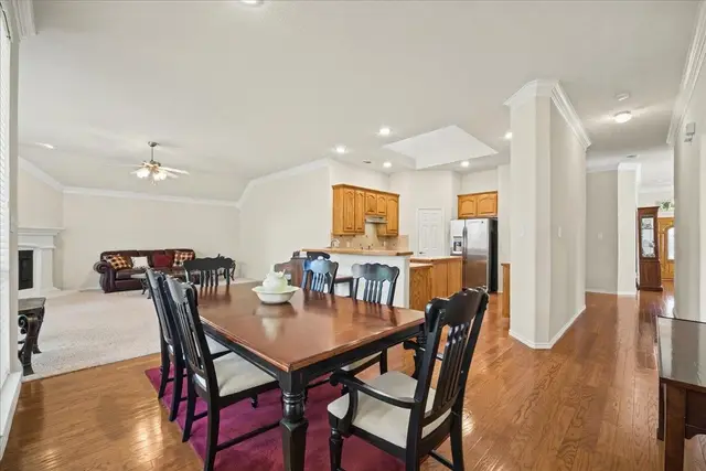 1403 Lowes Farm Pkwy photo 14