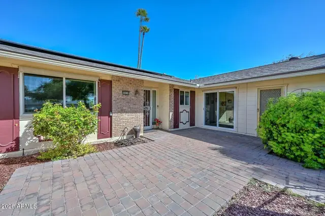 10210 W BOLIVAR Drive photo 5
