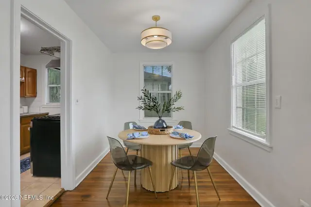 1166 MURRAY Drive photo 8