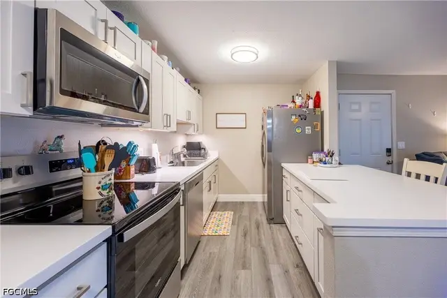 17426 Birchwood Ln APT 1 photo 8