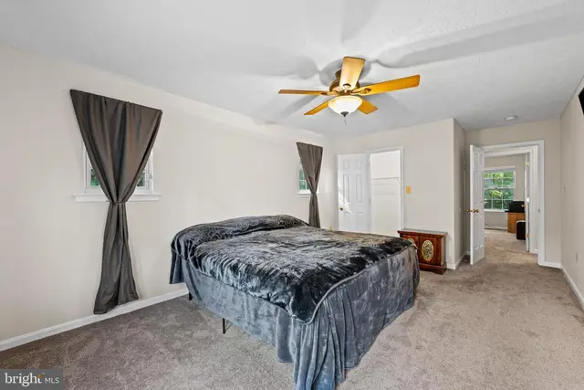 15950 Crowfoot Ct photo 10