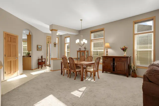 18519 Farmstead Cir photo 6