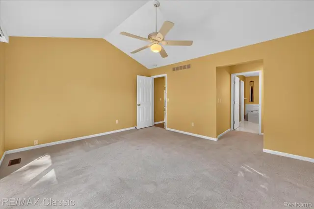 6280 Whispering Meadows Dr photo 20