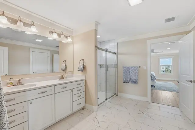 105 Circle Dr photo 17