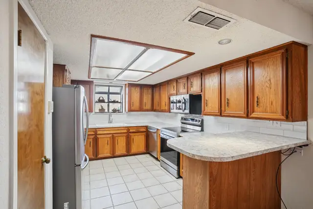 3013 Trenton Ave photo 8