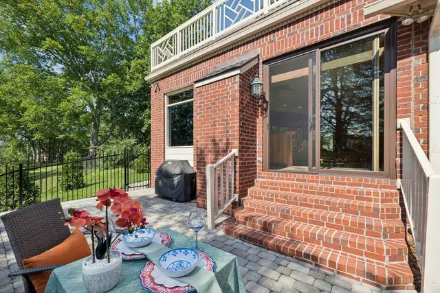 2643 Chatham Ct photo 8