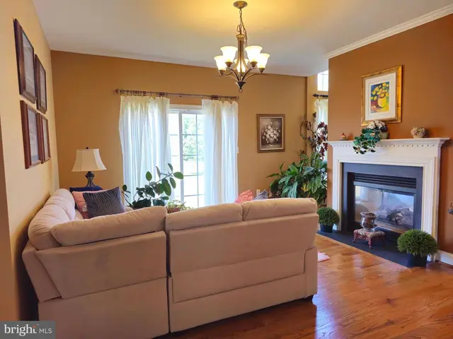 609 Ravenglass Dr photo 20