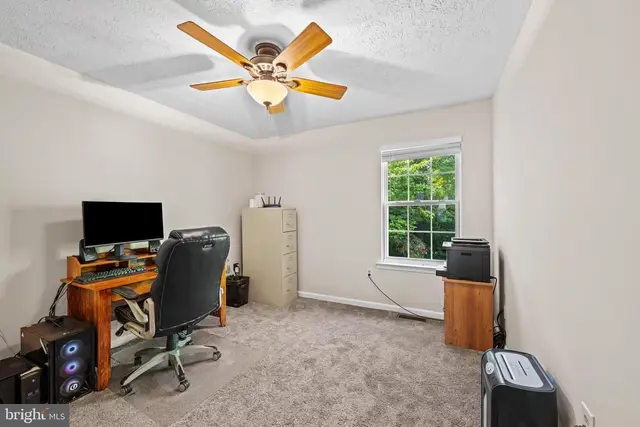 15950 Crowfoot Ct photo 17