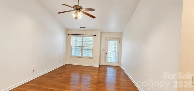 6552 Quarterbridge Ln photo 8