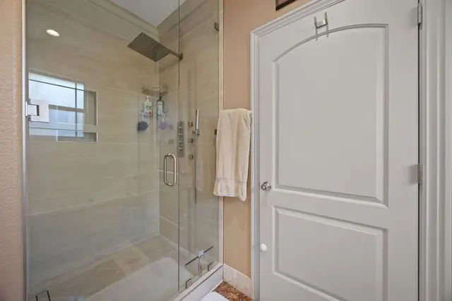 24 Granshire Dr photo 20