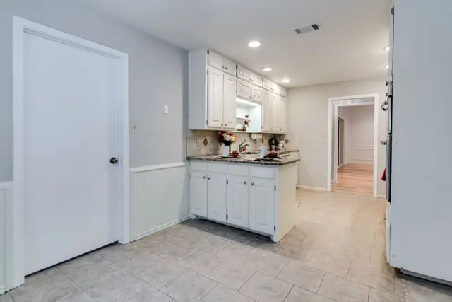 8951 Hialeah Cir N photo 15