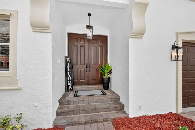 2286 MERRIWEATHER Way photo 6