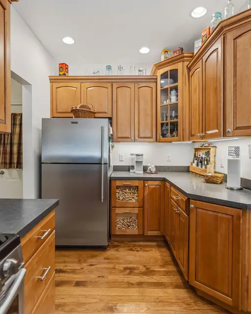 1130 Fallbrook photo 17