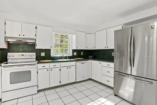 171 West St photo 5