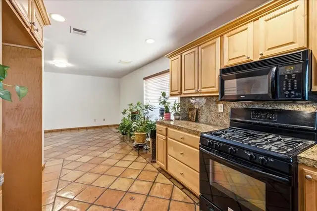 69375 Nilda Dr photo 14
