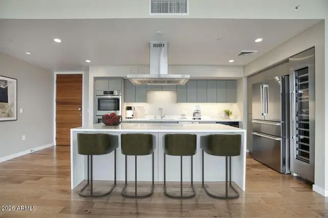 200 W PORTLAND Street #1113 photo 5