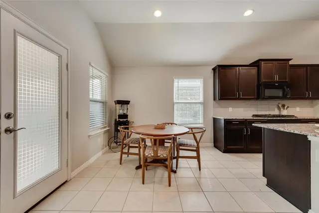 1432 Westview Ln photo 8