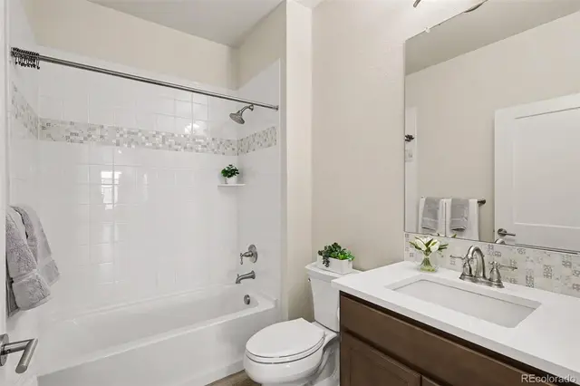 12575 Ulster Street photo 18