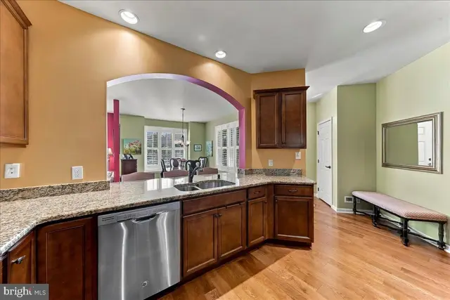 201 Honeycroft Blvd photo 11