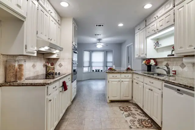 8951 Hialeah Cir N photo 11